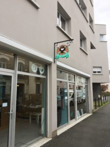 Enseigne en bois Coiffeur Nantes