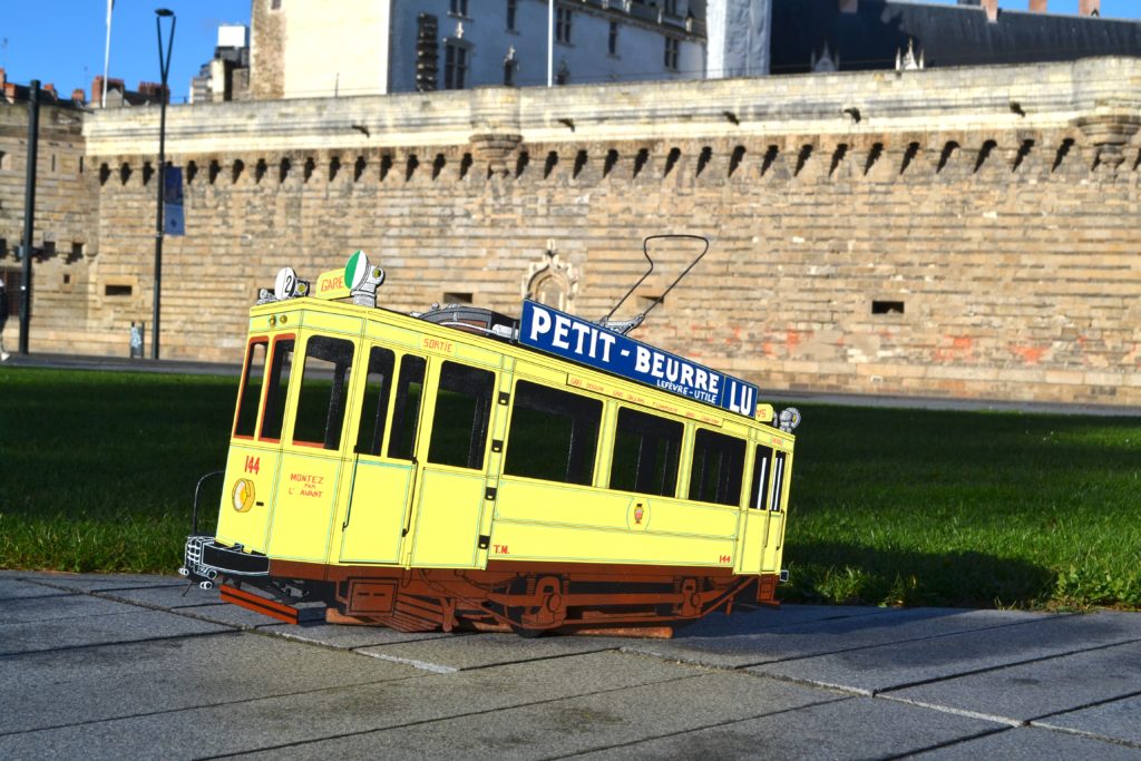 Décoration bois tramway jaune Mekarski